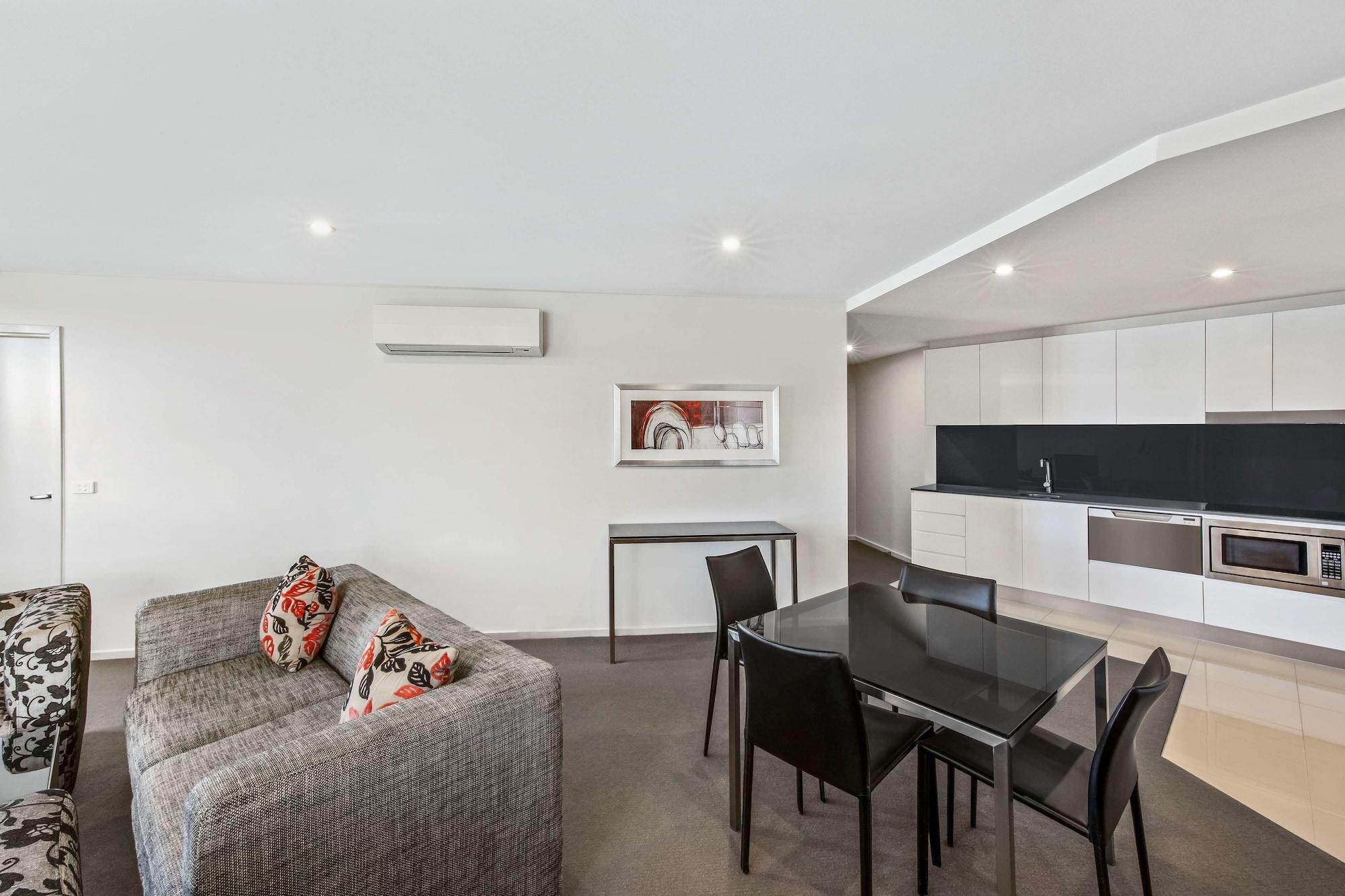 Adina Serviced Apartments Canberra Dickson Buitenkant foto