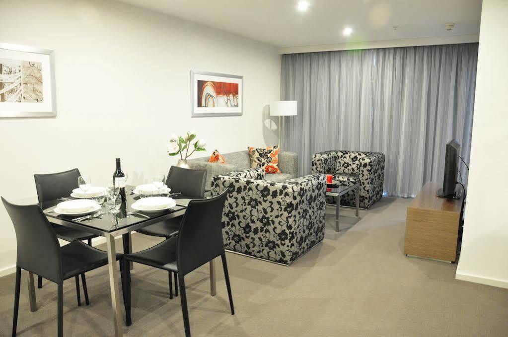 Adina Serviced Apartments Canberra Dickson Buitenkant foto